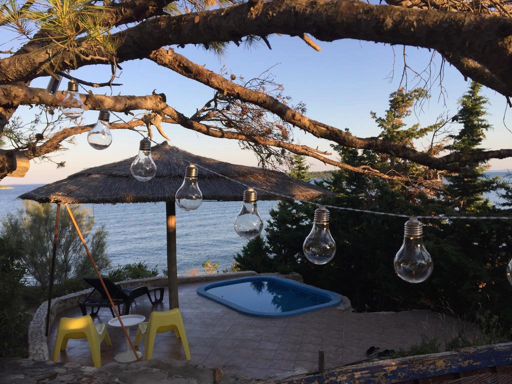Pauk Villa