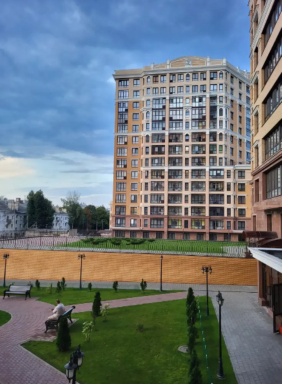 Квартира студия изумрудная в ЖК премиум класса