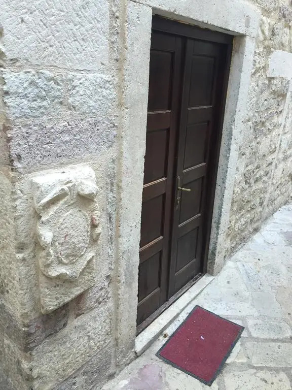 Athos Guesthouse