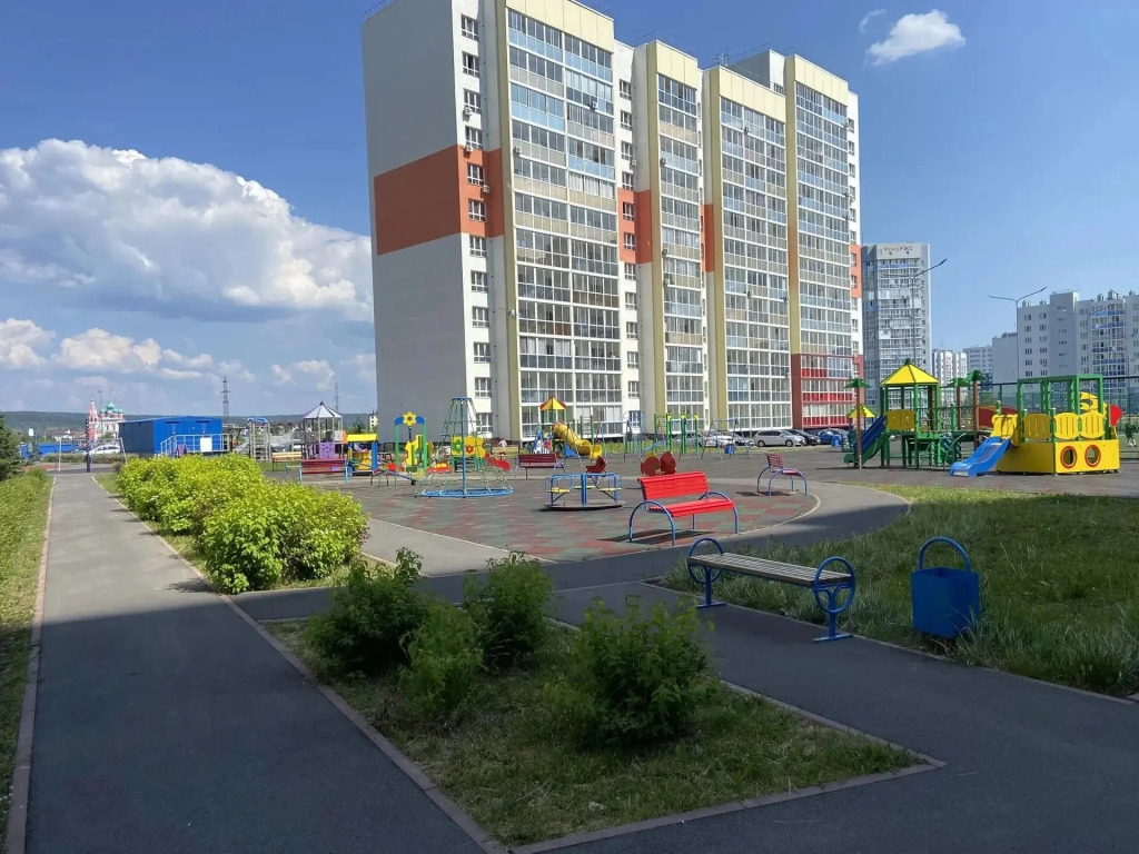 Апартаменты Сибирь House в новом доме рядом с теннисным кортом