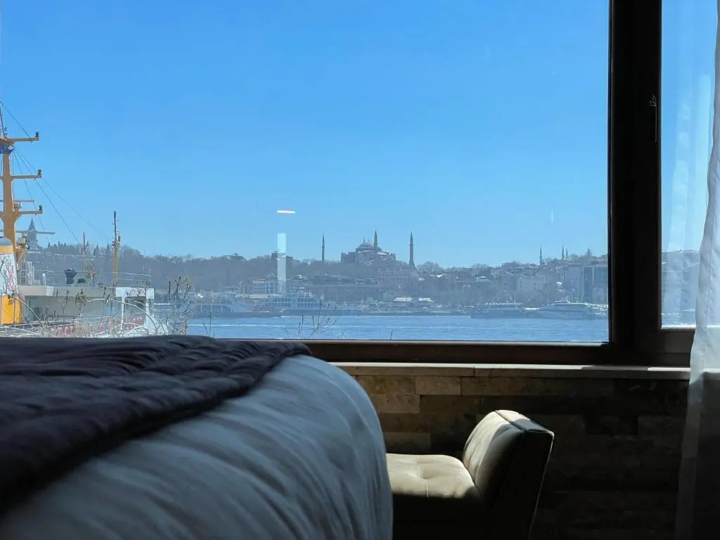 Отель Weingart Seaside