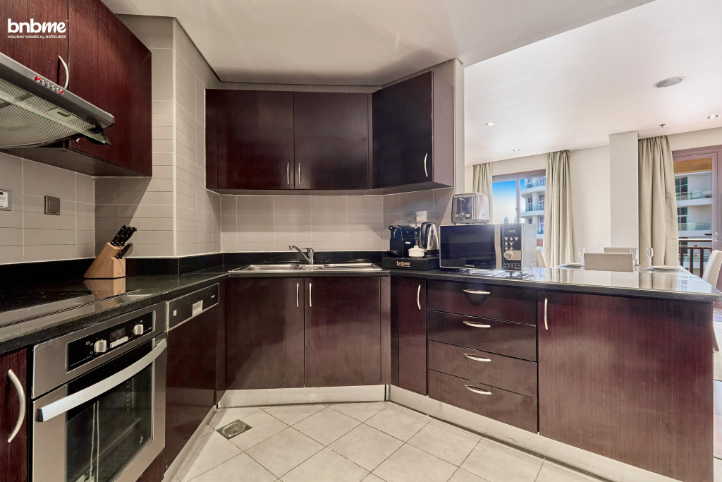 Апартаменты Bnbmehomes  Lux Living Redefined Palm Jumeirah - 507