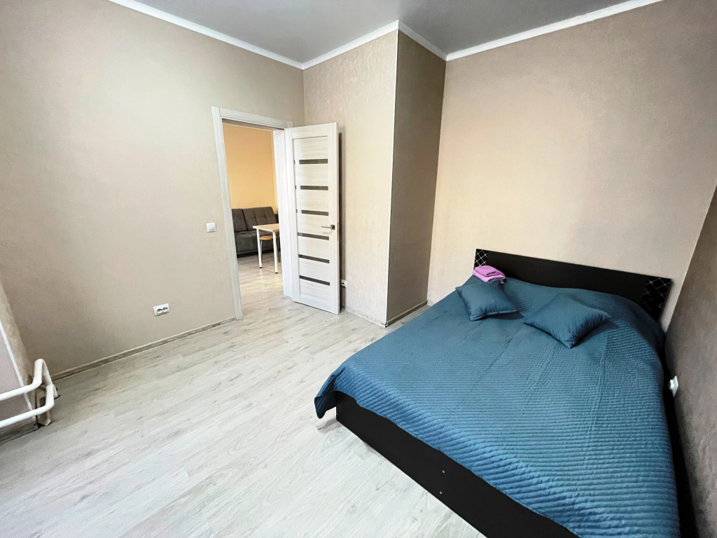 Квартира двухкомнатная Orenroom56