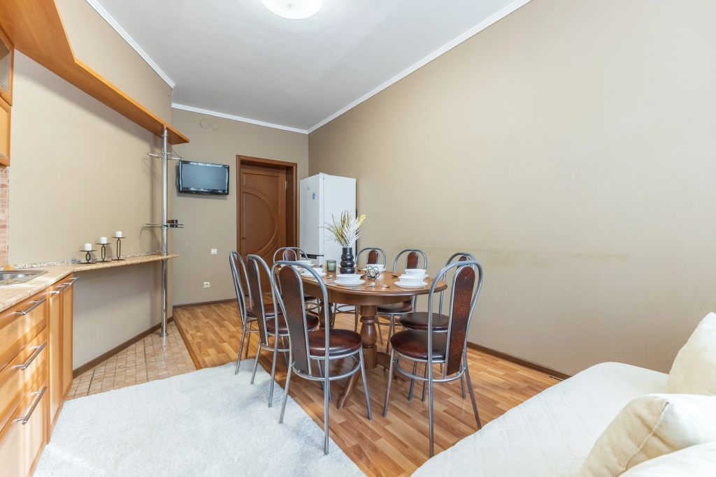 Апартаменты Comfort Home c Сауной на Япеева 19 для 14 гостей