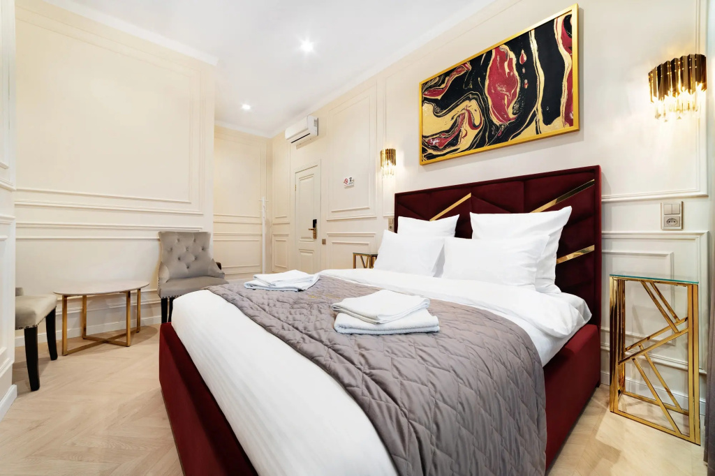 LeMar Hotel