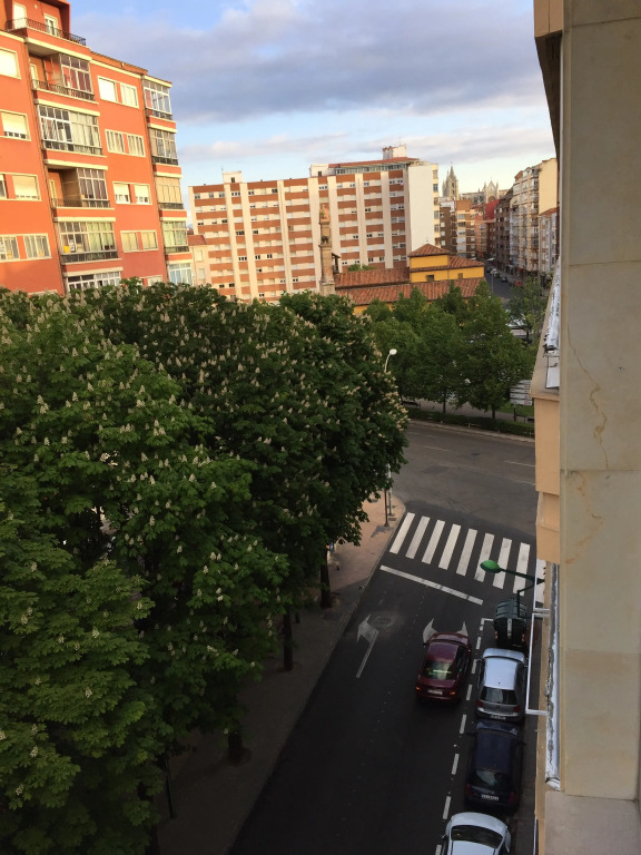 Apartamentos León