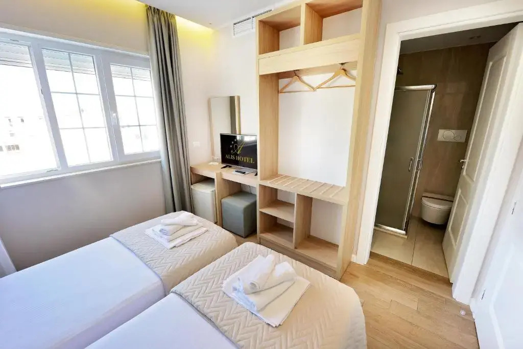 Alis Hotel