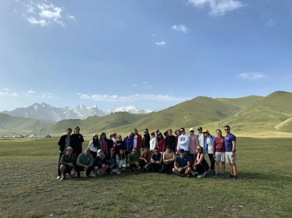Yurt camp Visit Kol-Suu