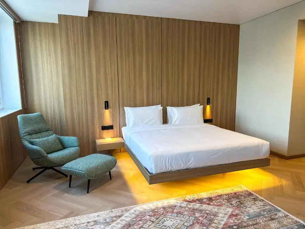 Resident Hotel Abay