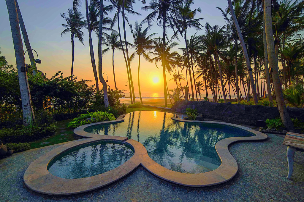 Вилла Absolute Beachfront Villa Laut