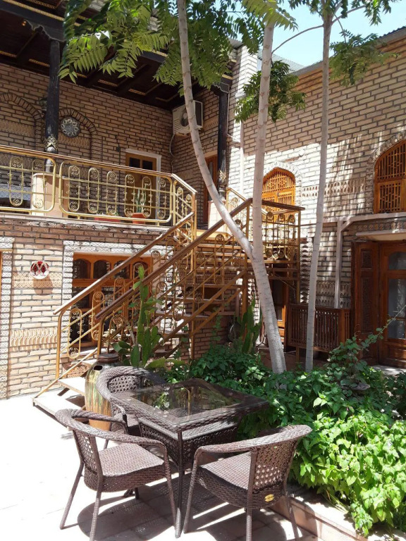 Sasha & Son Hotel