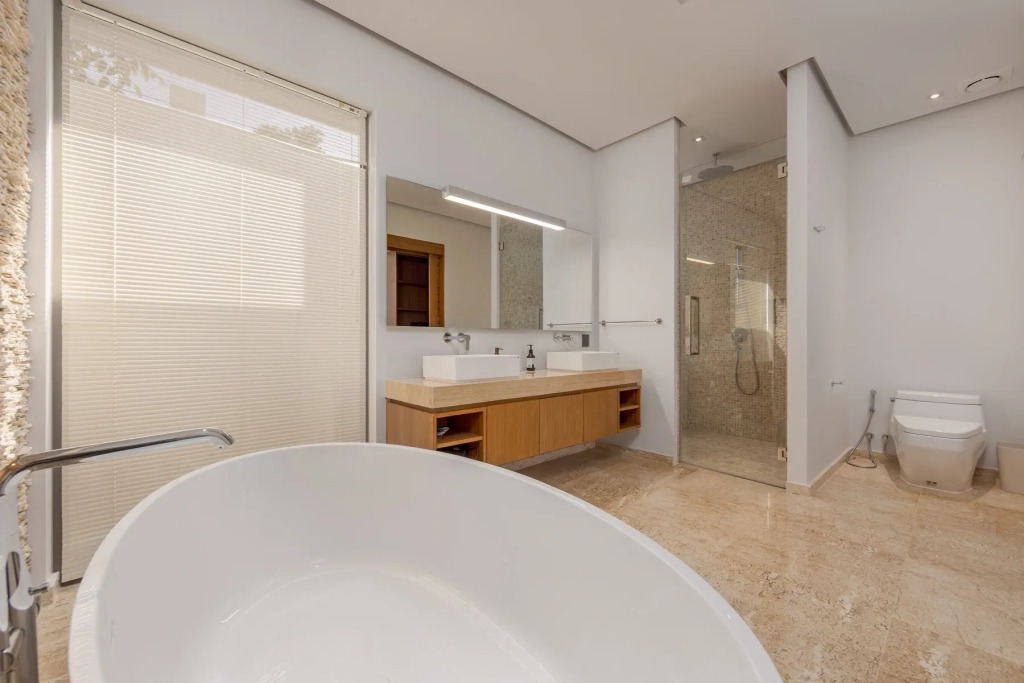 Modern 3BR Villa Kaimana with Private Pool