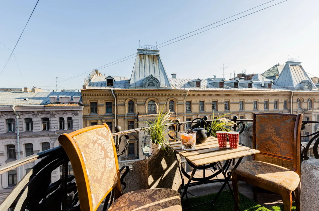 Апартаменты SpbStay на Кирочной 6
