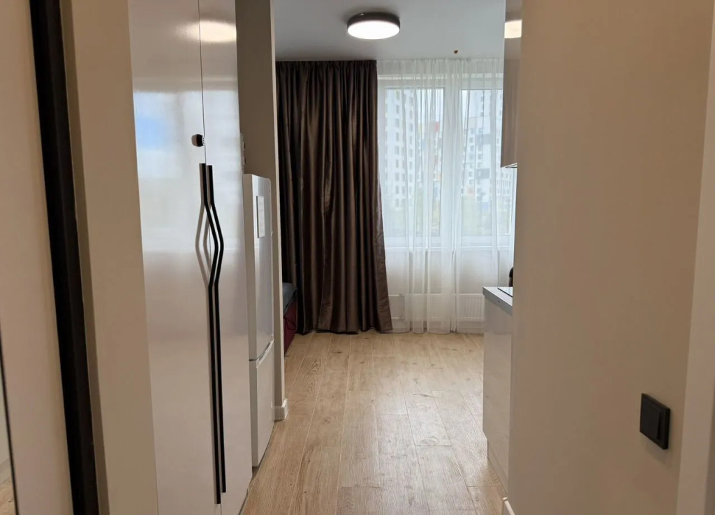 23/2 Studiya U Metro Botanicheskiy Sad Flat