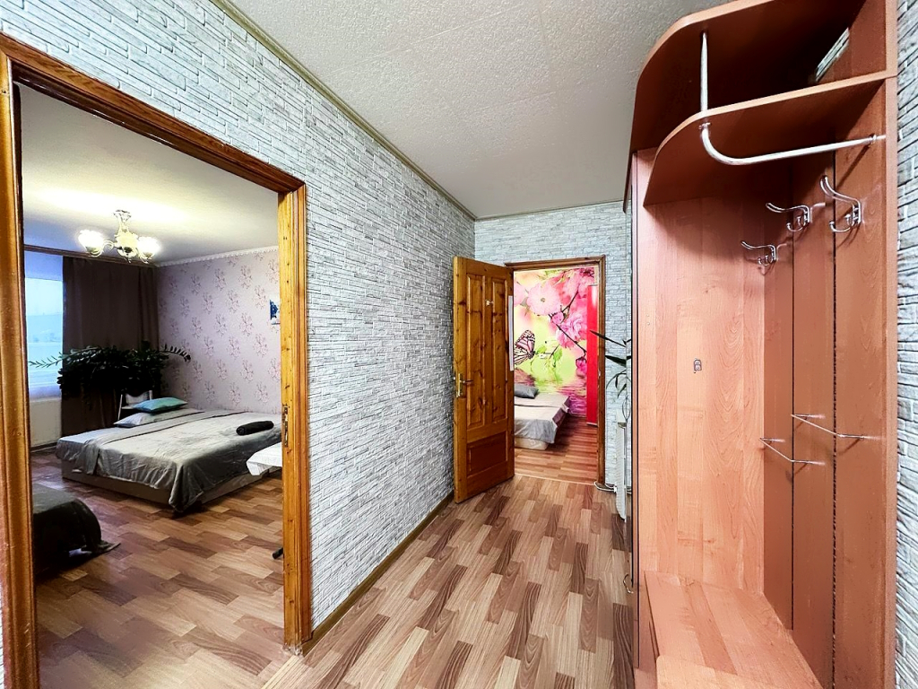 Квартира Дом 89 2комн в Мирном 2/4
