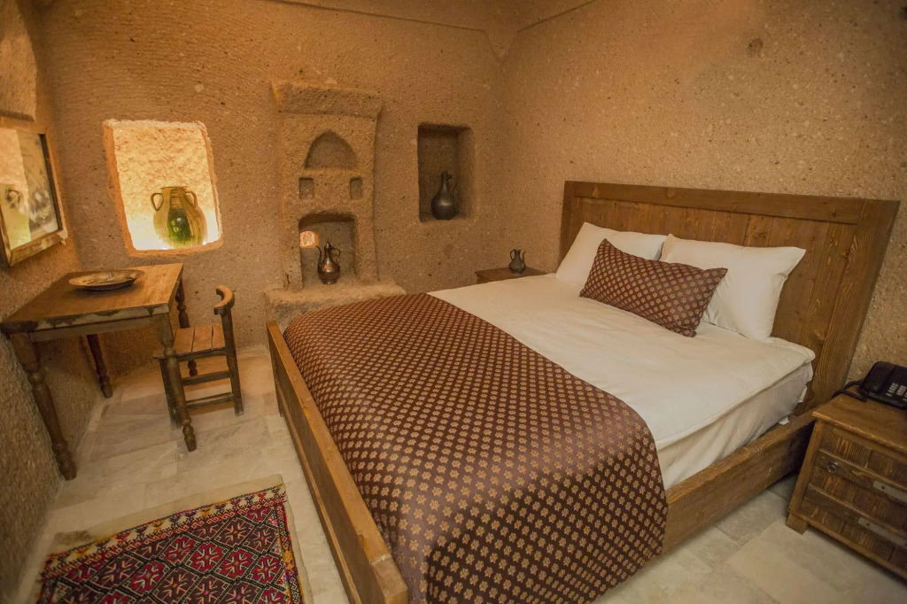 Helike Cave Suites
