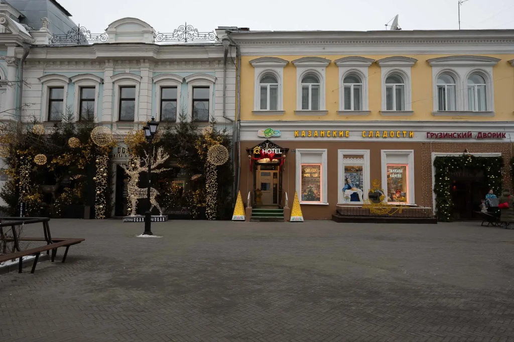 Отель IQHotel