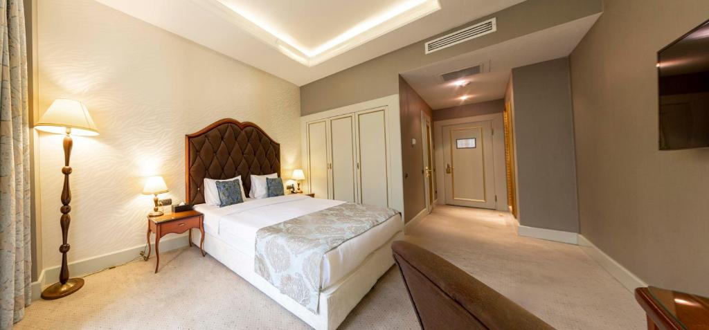 Sapphire Inn Hotel