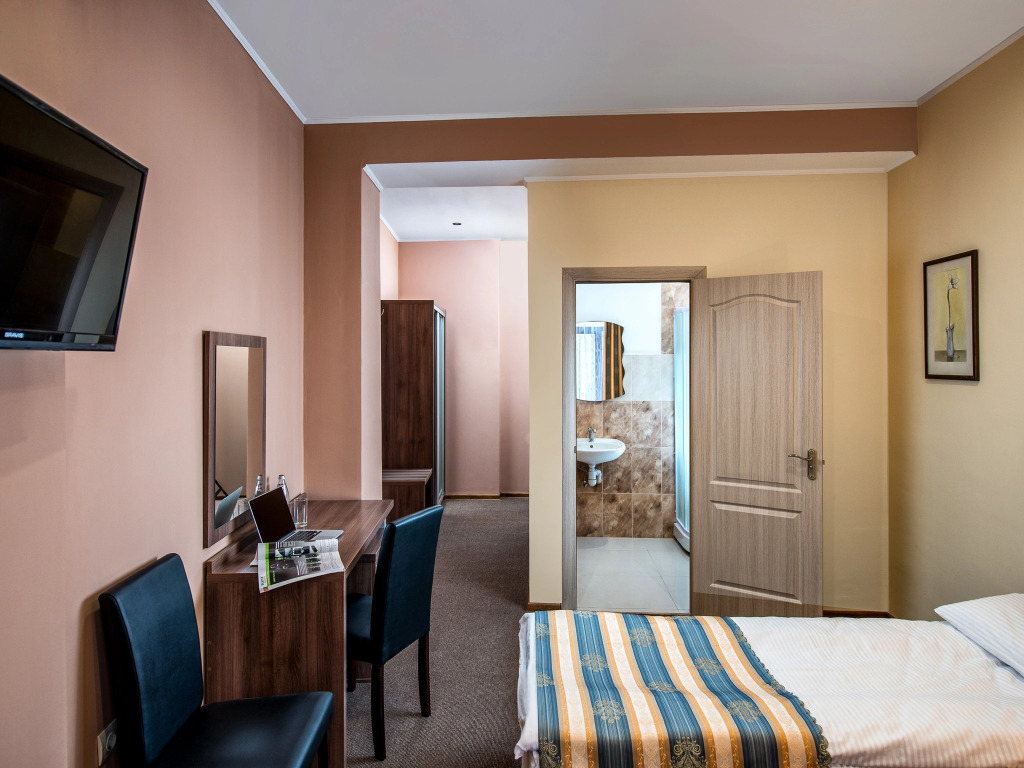 Lviv Central Jam Hotel
