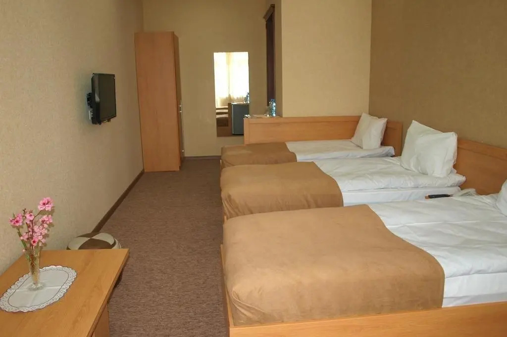 Liel Hotel