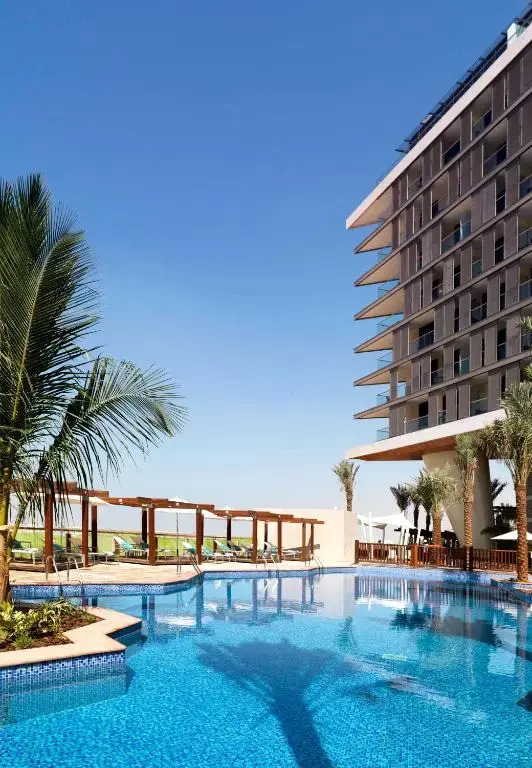 Отель Yas Plaza Mangroves by IHG