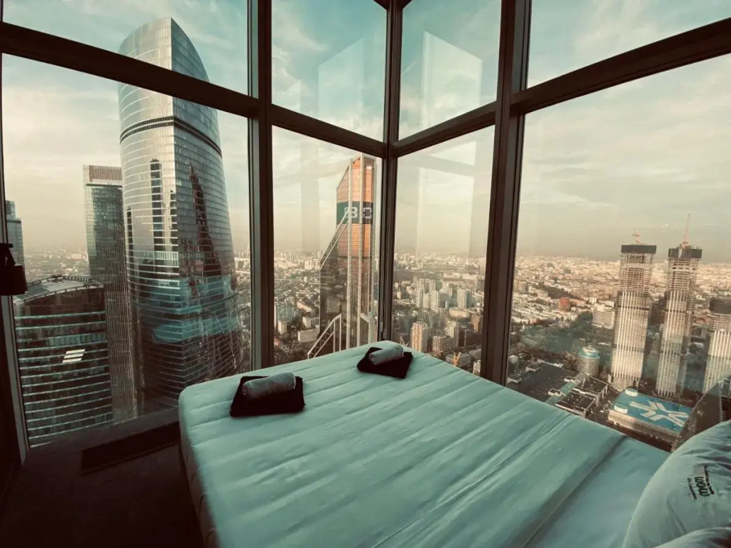 Самый высокий отель в Европе с лучшим видом на Москву - Say Wow Capsule Hotel