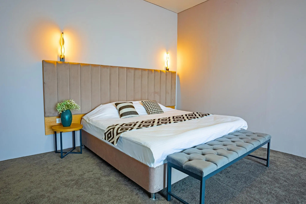 Green Land Hotel