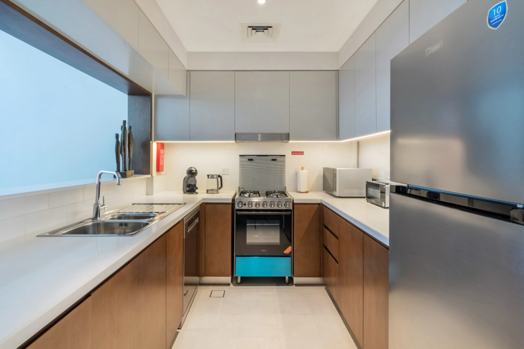 Апартаменты Bright 2BR, Top tower Creek Rise