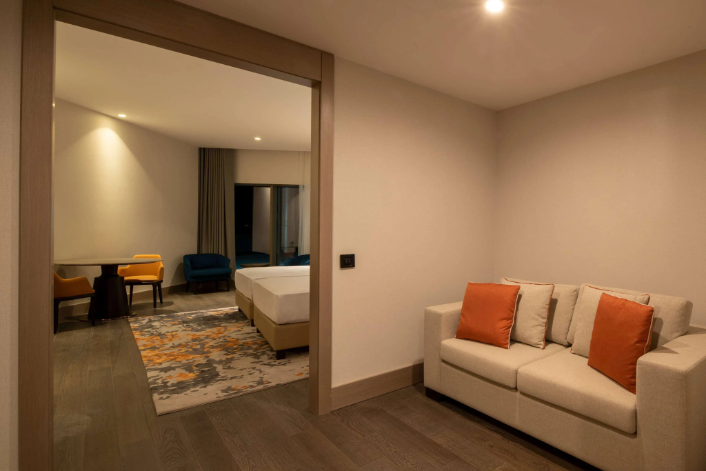 Centro Westside by Rotana