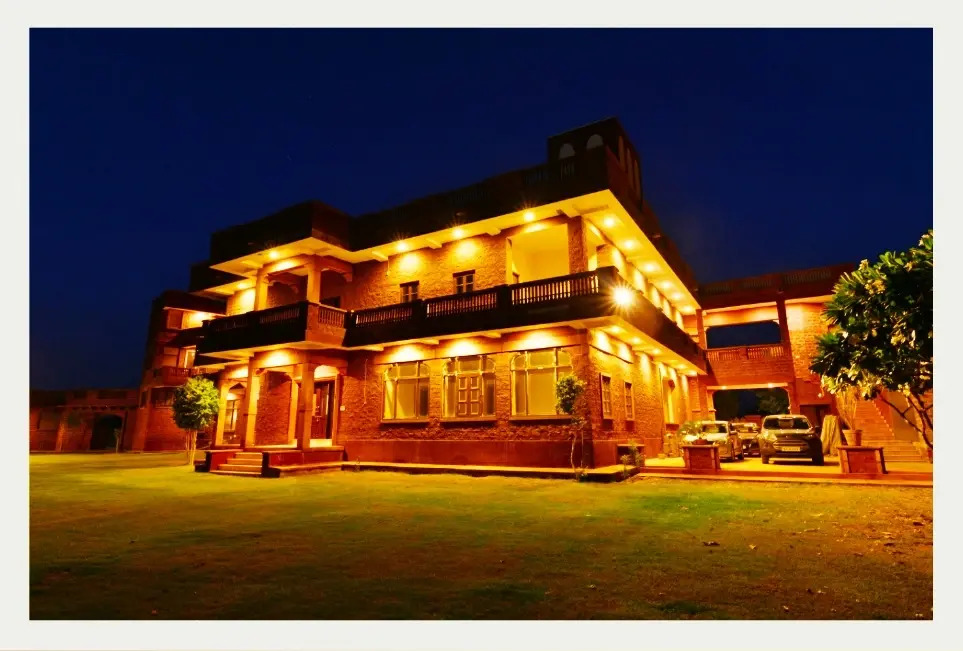 Отель Indroka Fort A Heritage Hotel&Resort