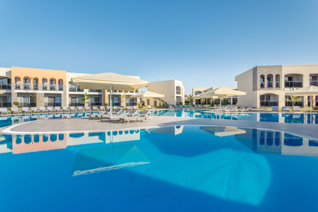Отель Morea Family Resort & Spa