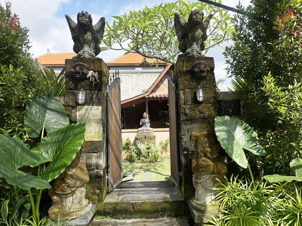 Бутик-отель Krishna Homestay by ArthouseBali