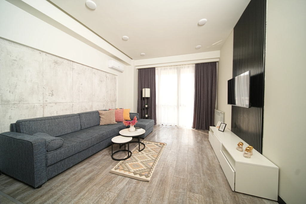 Апартаменты улучшенные с балконом от Sweet Home