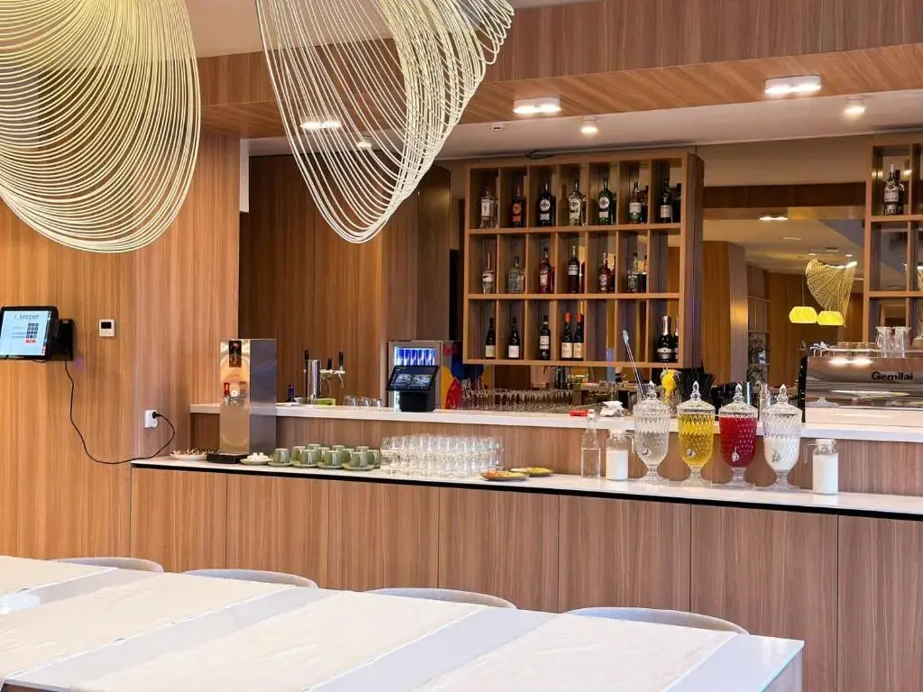 Resident Hotel Abay