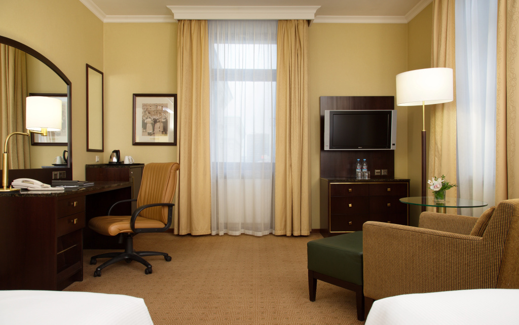 5 ★ Отель Hilton Москва Ленинградская