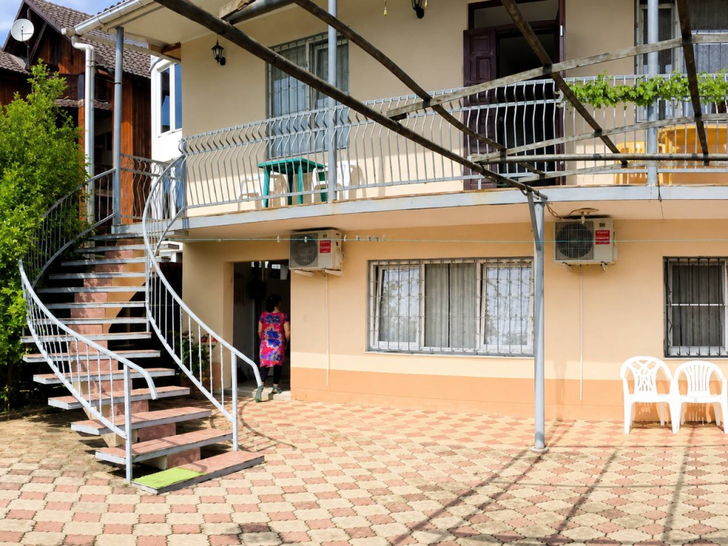 Laym Guest House