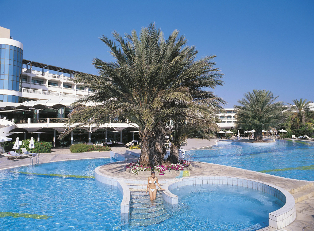 Отель Constantinou Bros Athena Beach