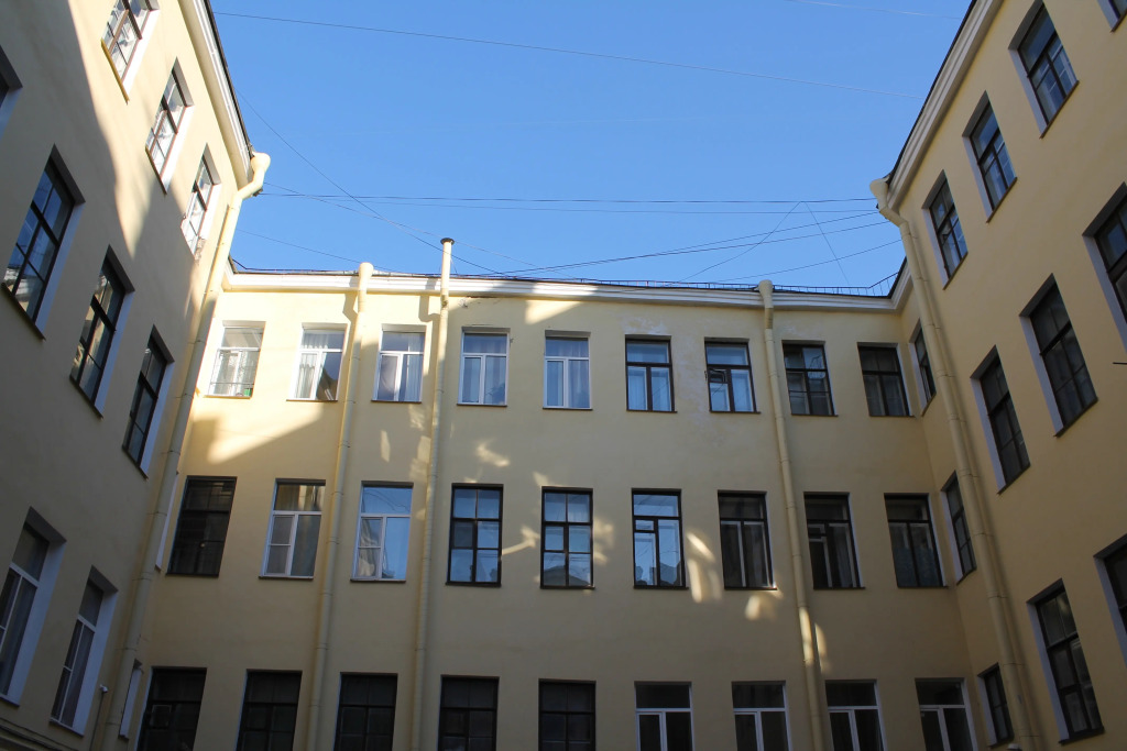 2STEP on Vladimirsky prospect Guest House