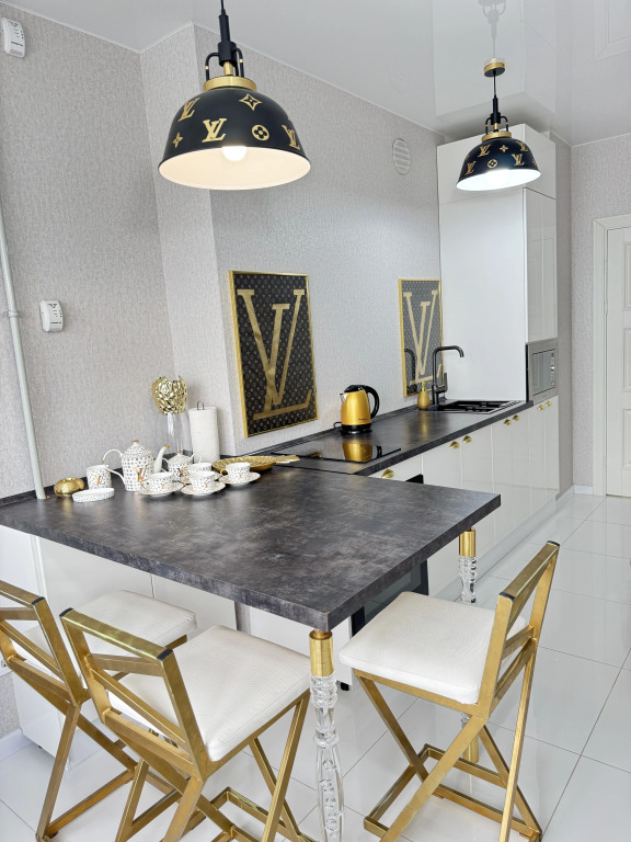 Квартира Lux Apartments