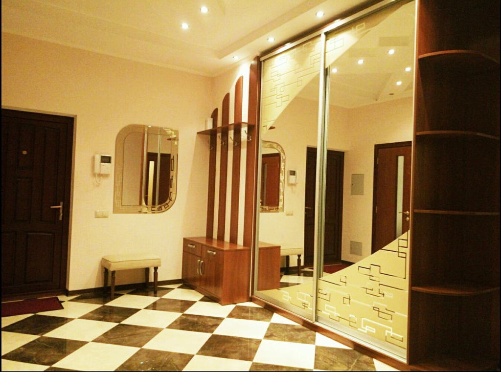 Nikira apartment 92 Smart Plaza Obolon metro Minsk