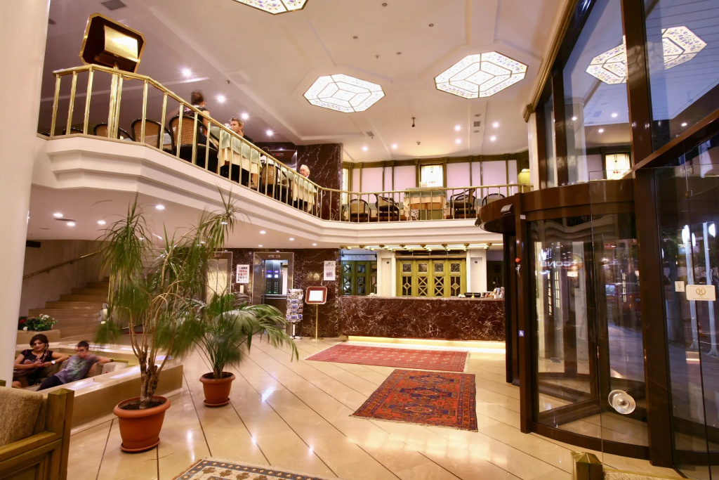 Отель Istanbul Royal