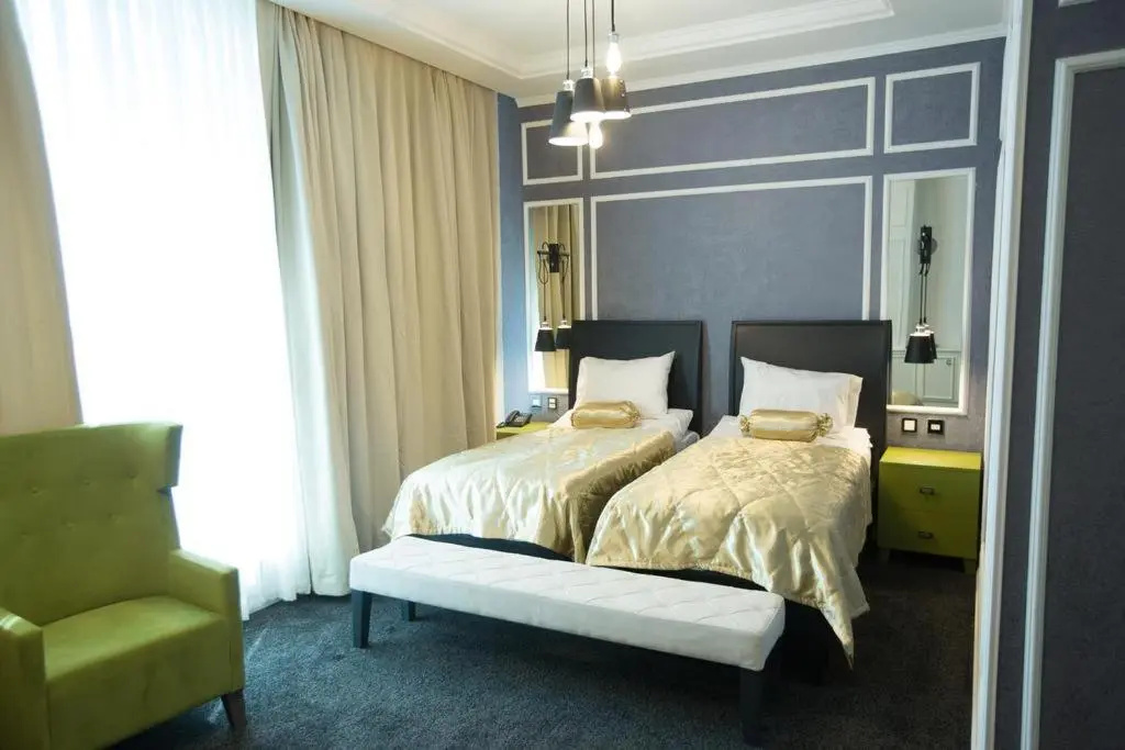Dondar Hotel Formula 1 View