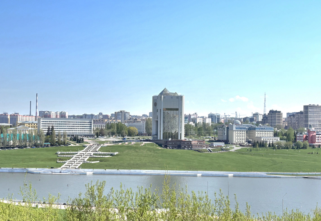 Квартира 3-к с панорамными окнами на залив от RentAp, 6 сп.мест