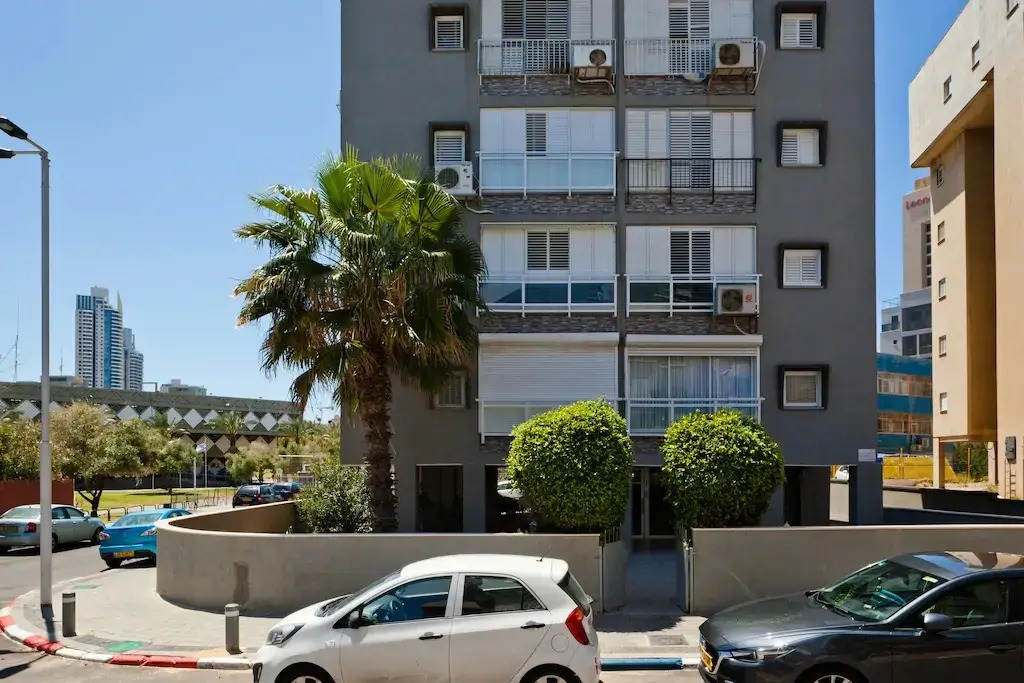 Апартаменты Bat Yam Luxury