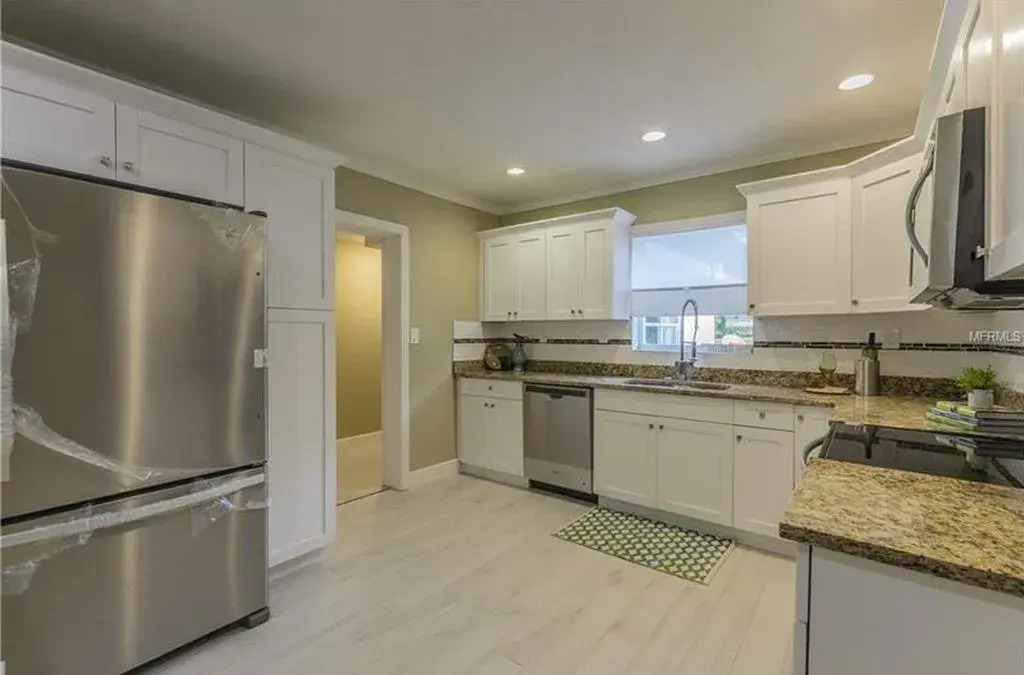 Гостевой Дом Stylish 3BR Home