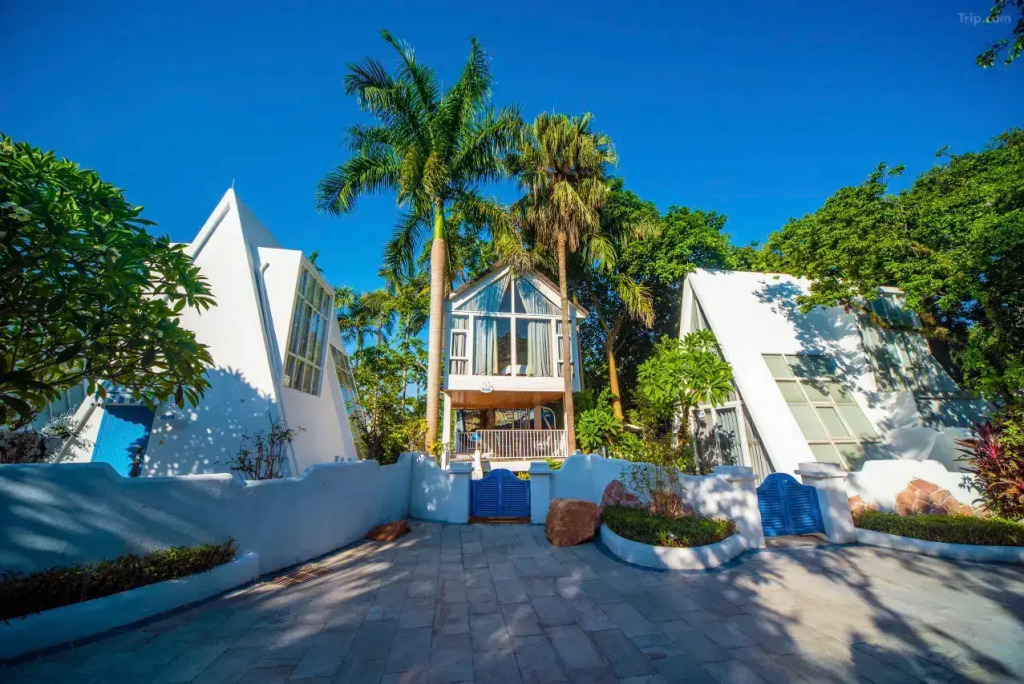 Отель Santorini Hot Spring Resort
