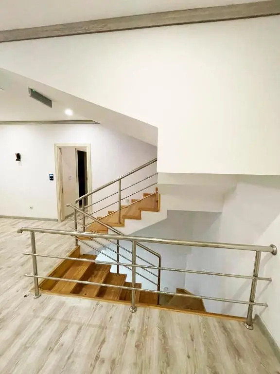 Отель Atrium