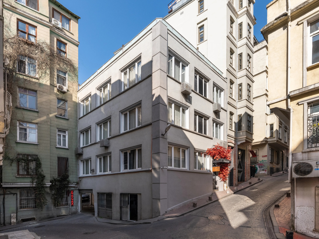 Perazre Hotel