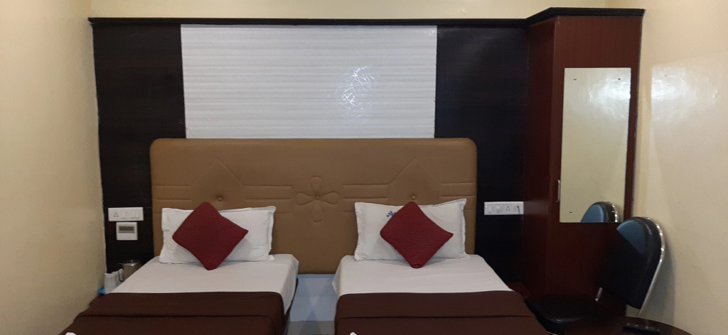 Отель Aakash Residency