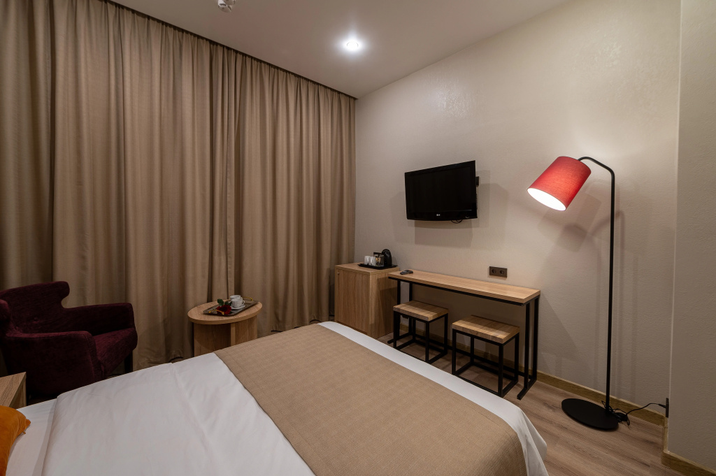 Xenia City Hotels Селигерская